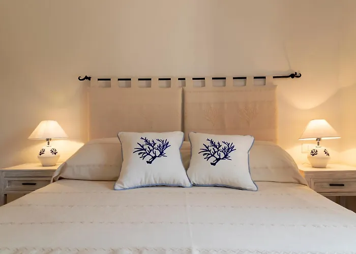 Infinite Blue Apartment *