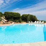 Infinite Blue Apartament